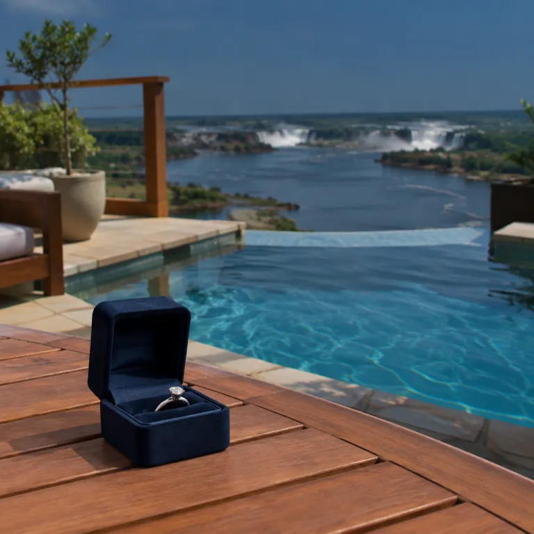 Where to propose in Zimbabwe: the settings that make the moment without the cliche